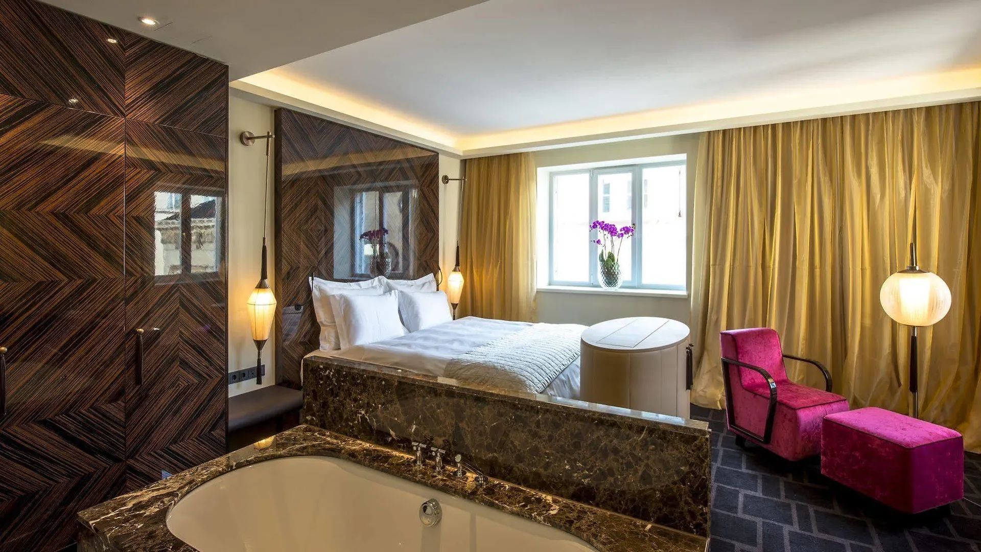 Hotel Lamee Vienna 5*,  Austria